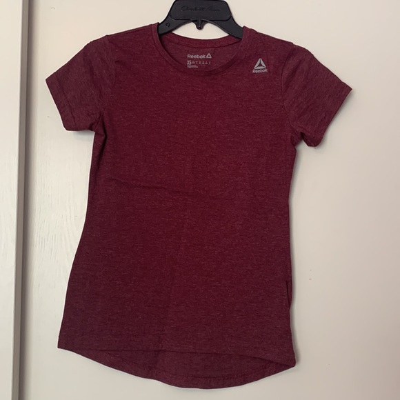 3 Reebok Workout tees - Picture 10 of 14